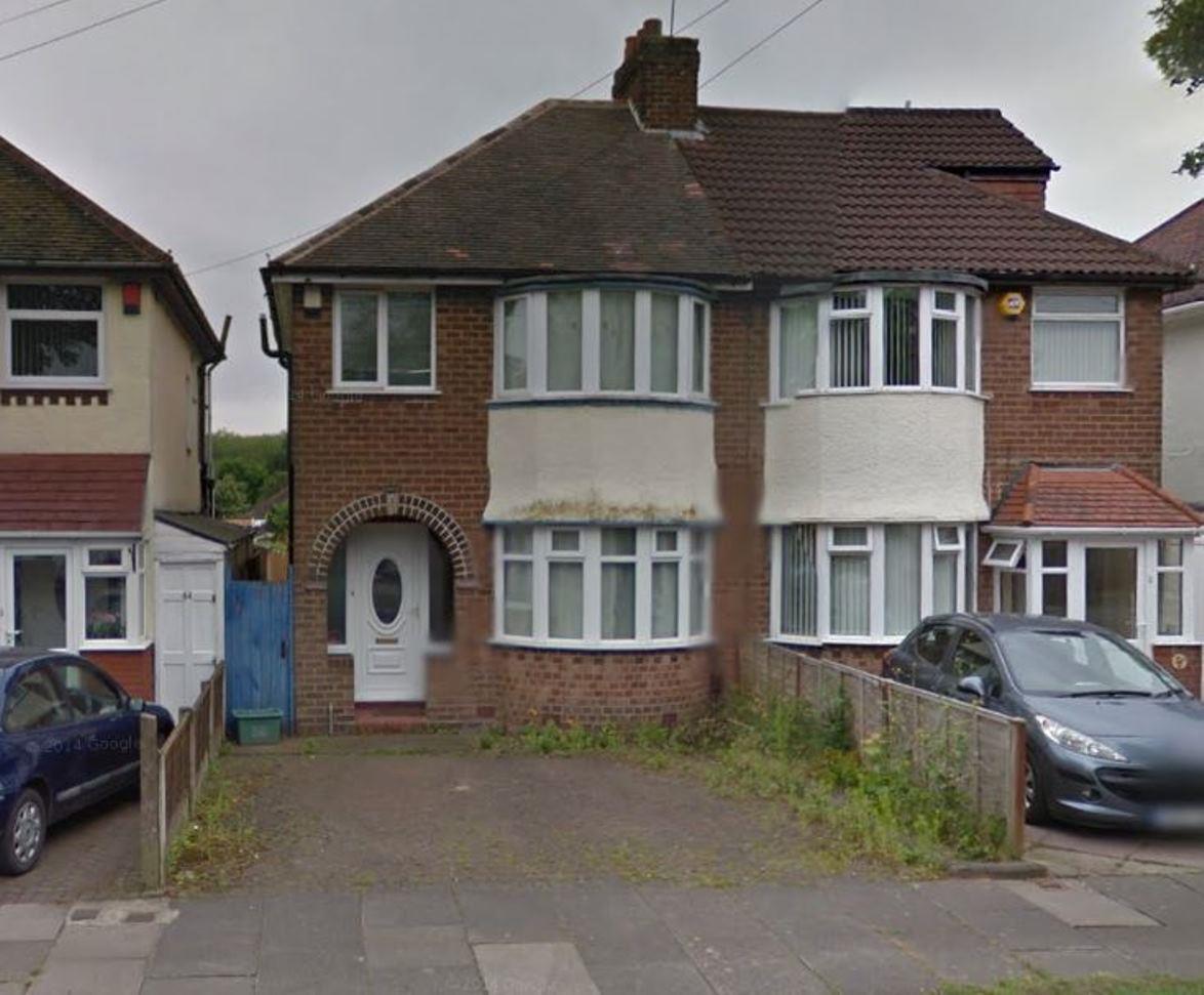 Flat Strathdene Road in Birmingham