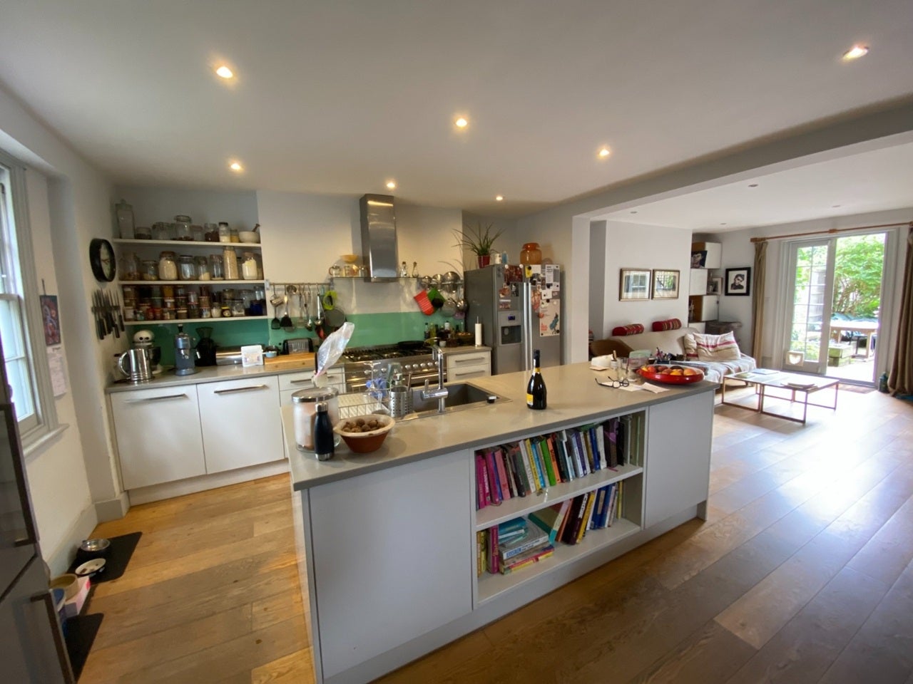 Room Clissold Road in Greater London