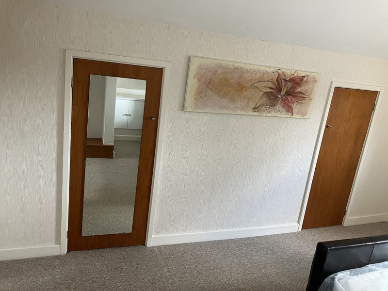 Room St Johns Drive in Leeds