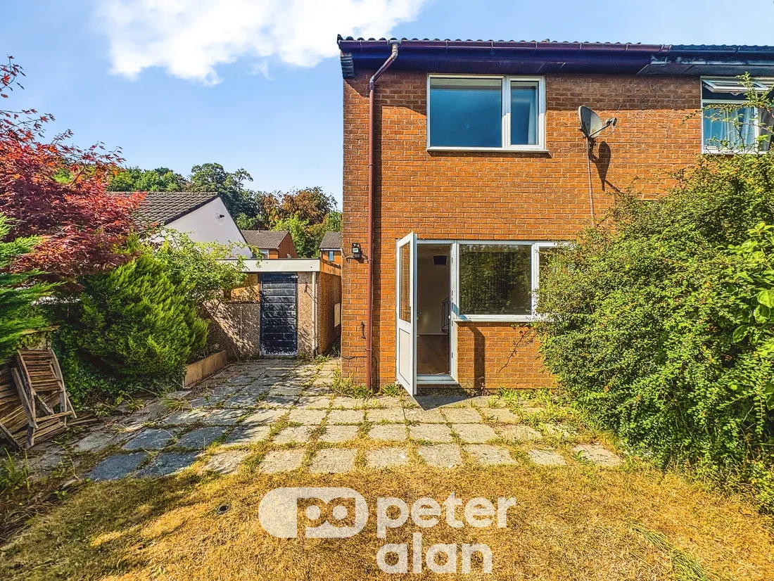 House Duxford Close in Cardiff