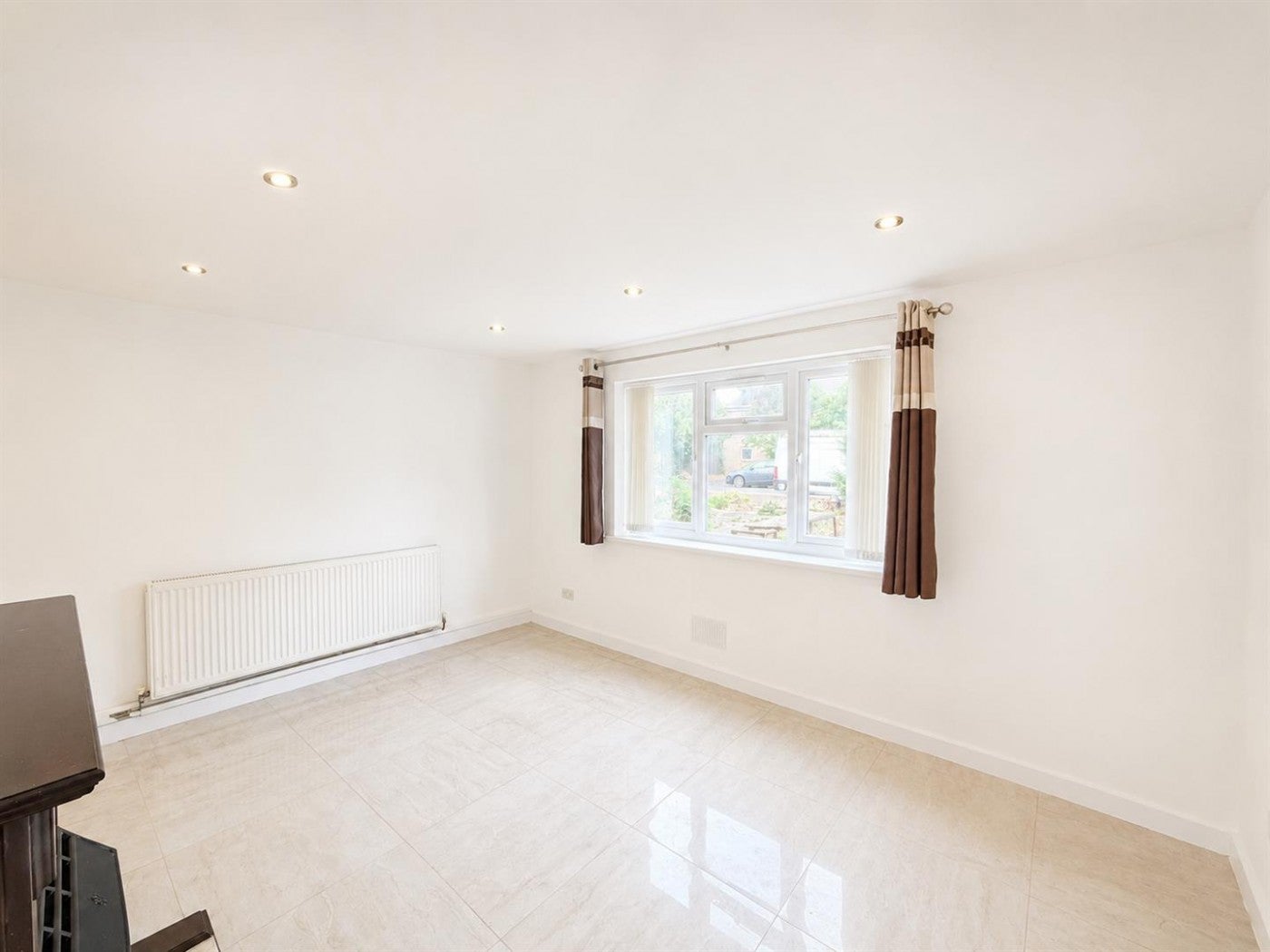 House Cobham Road in Greater London