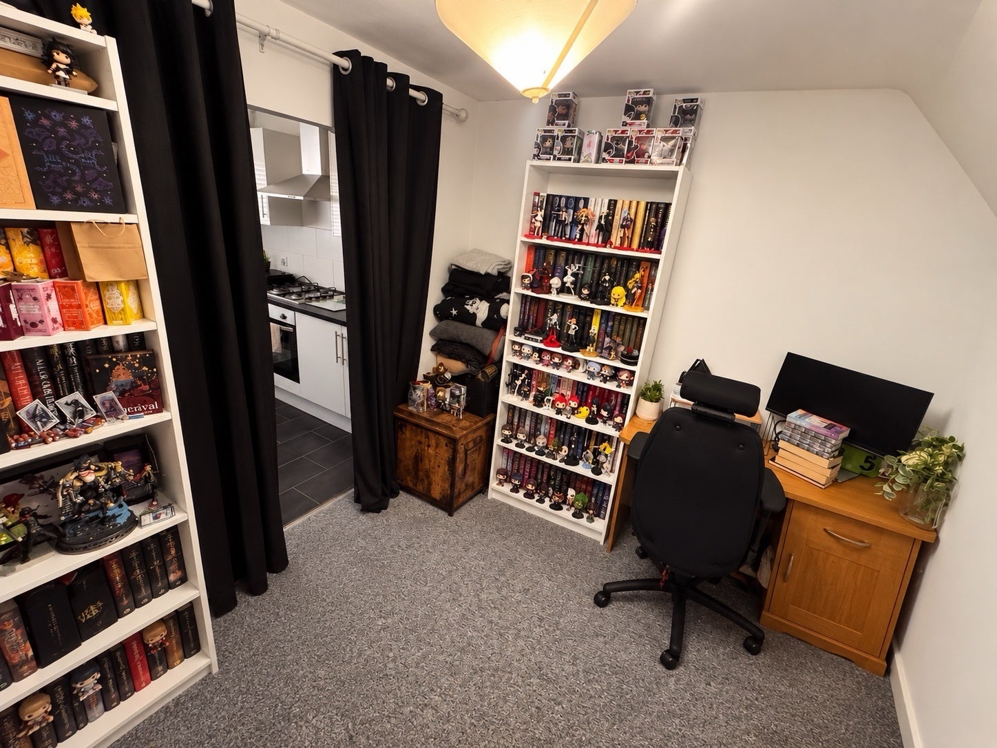 Flat Powys Close in Corby