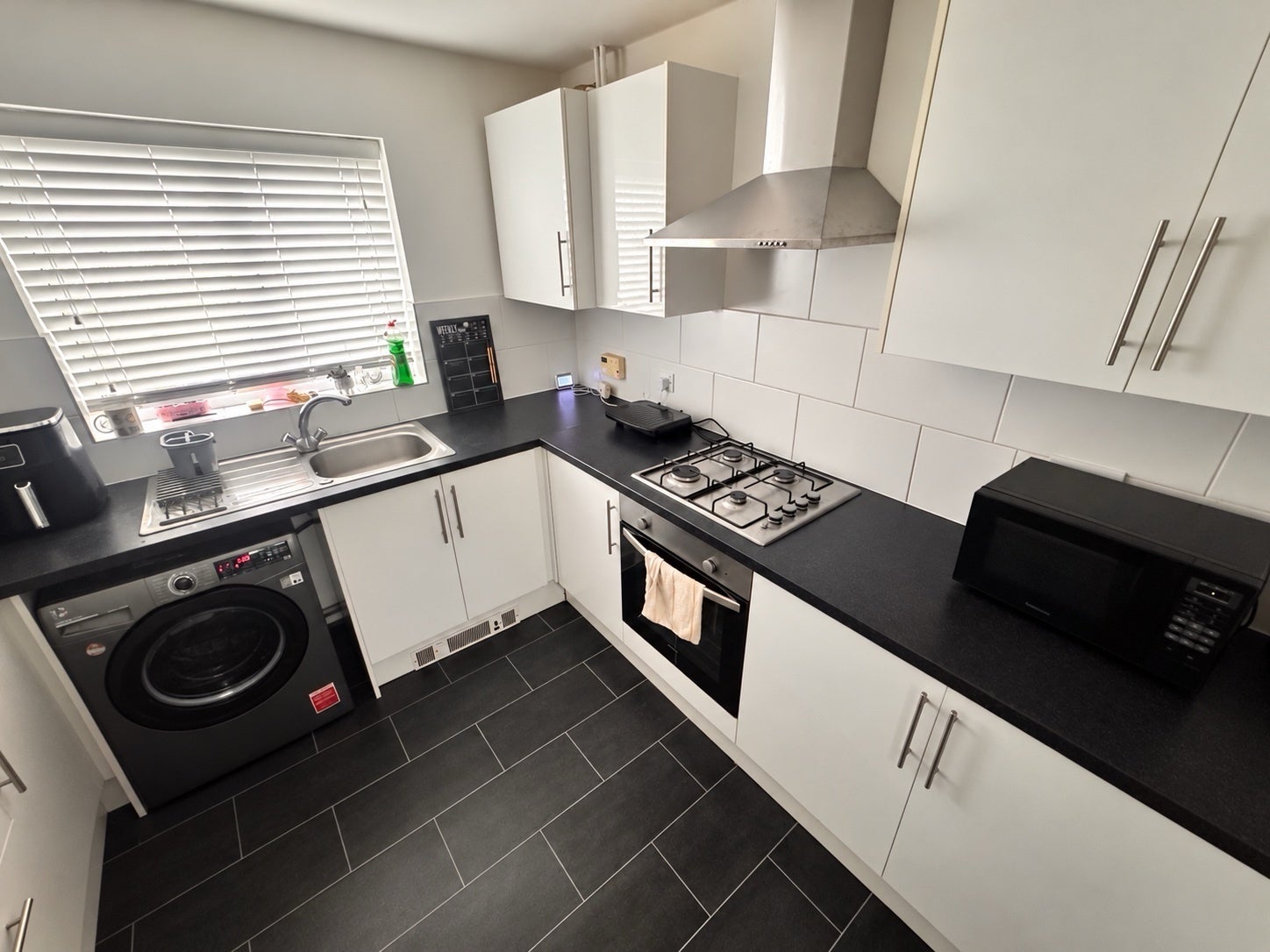 Flat Powys Close in Corby