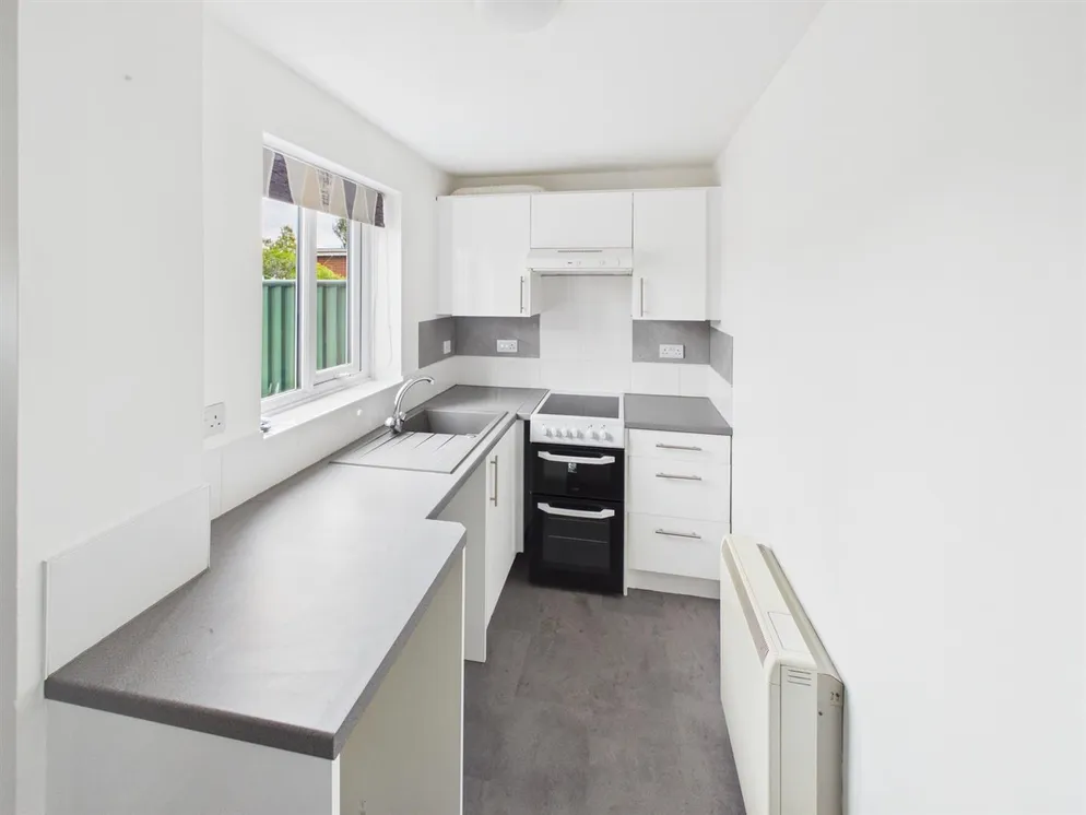 Flat Saddlers Close in Charnwood