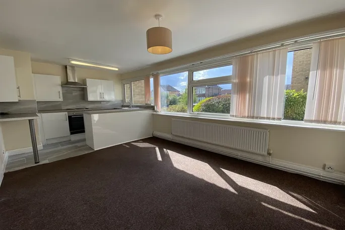 Flat Cedar Avenue in Nottingham