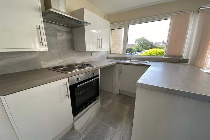 Flat Cedar Avenue in Nottingham