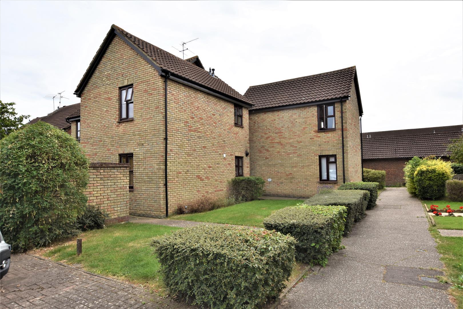 Flat Spencer Court in Chelmsford