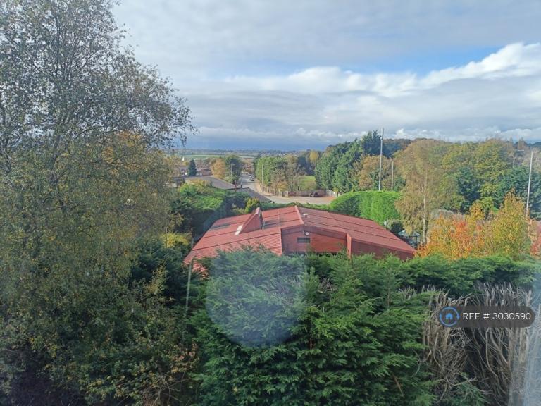Flat Townfield Lane in Prenton