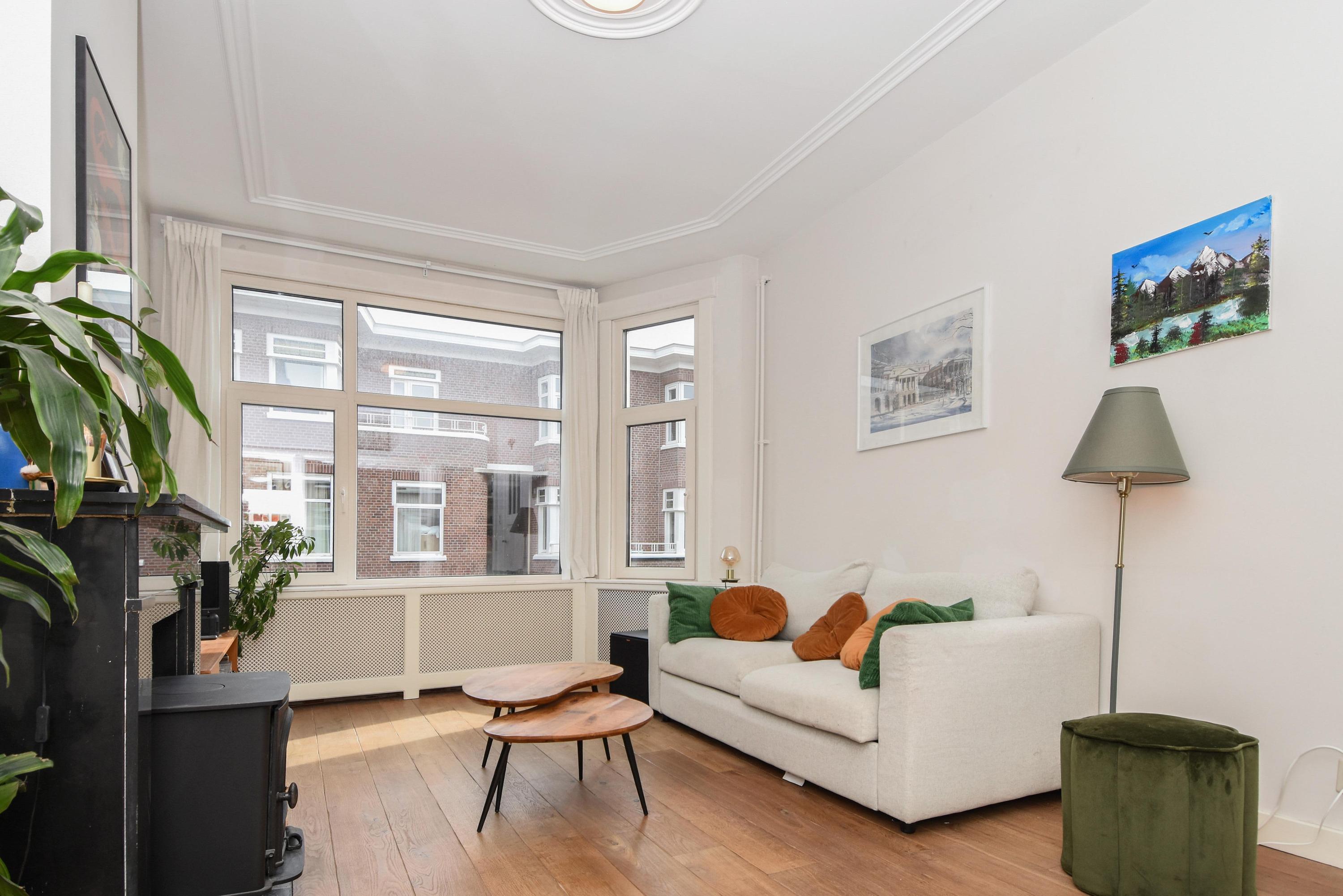 Appartement te koop: De Moucheronstraat 15, 'S-Gravenhage