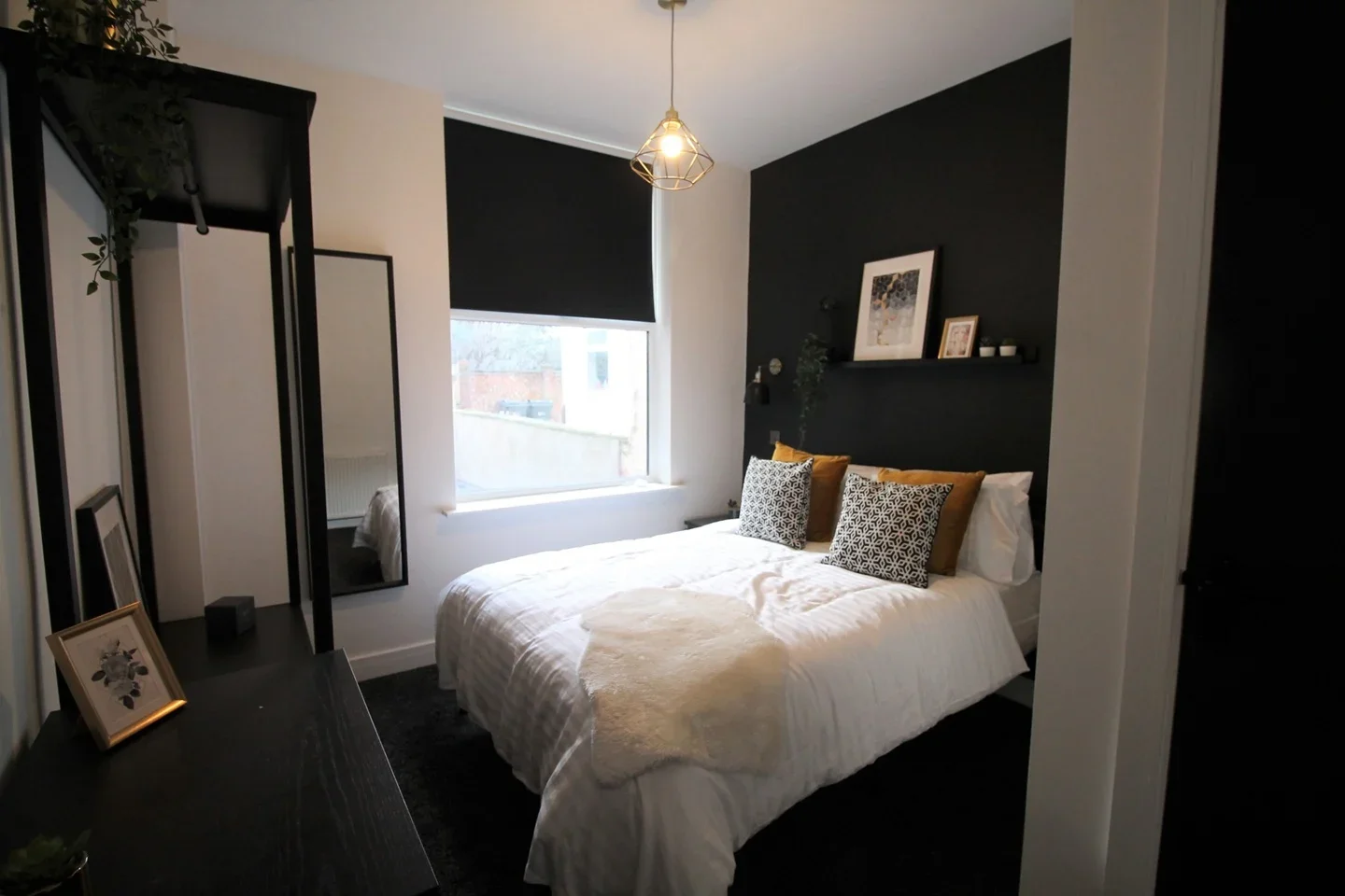 Room Grey Street in Hull