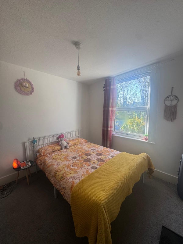 Room Fawe Park Road in Greater London