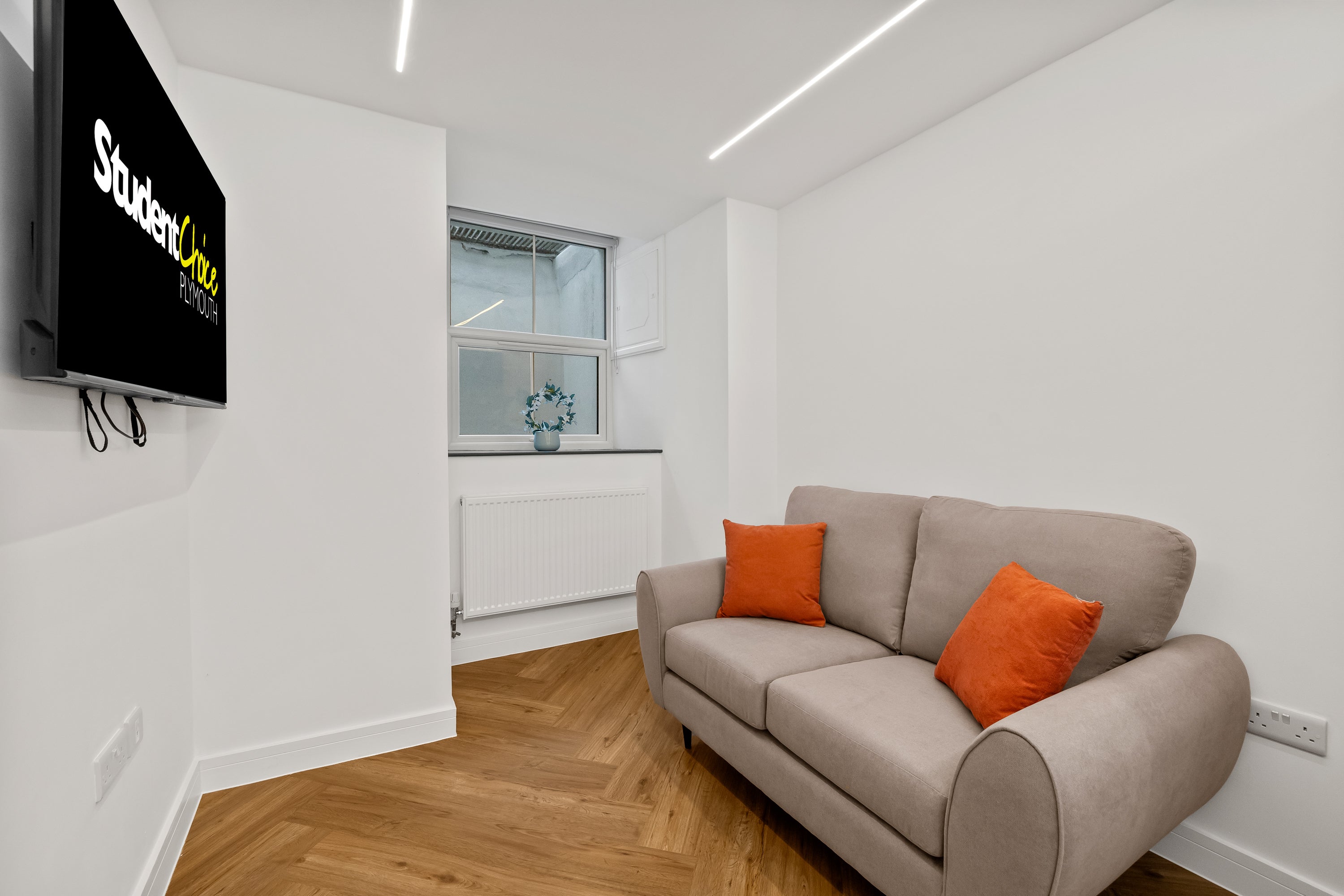Flat Houndiscombe Road in Plymouth