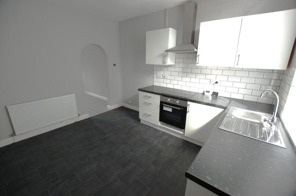 Flat Pickford Lane in Tameside