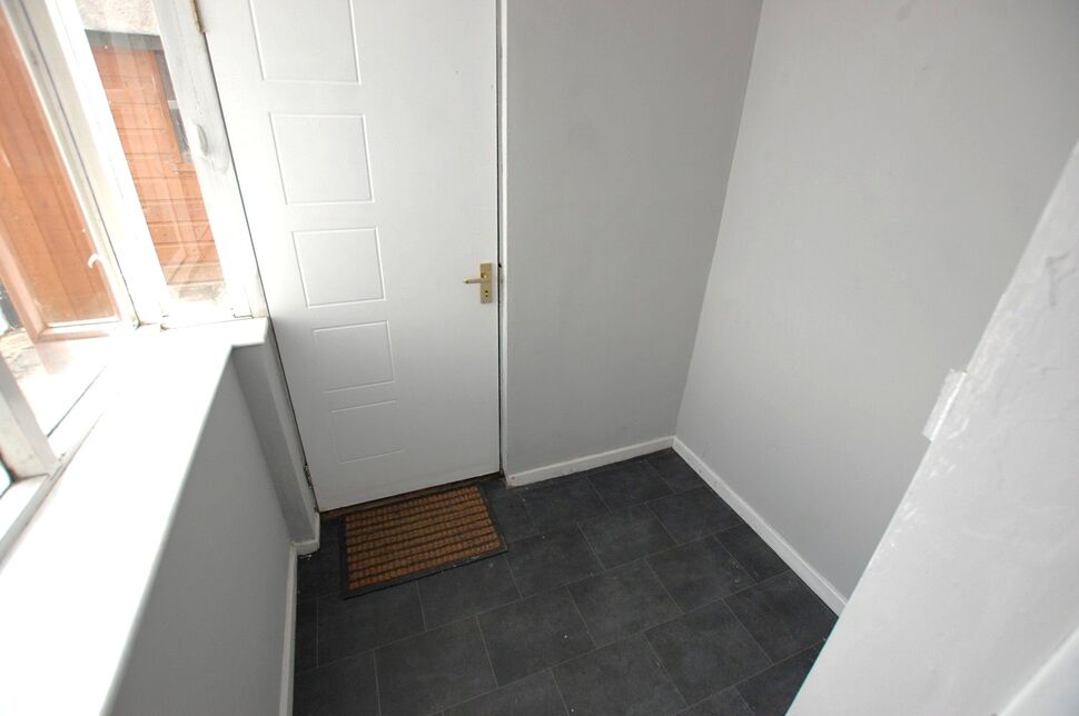 Flat Pickford Lane in Tameside