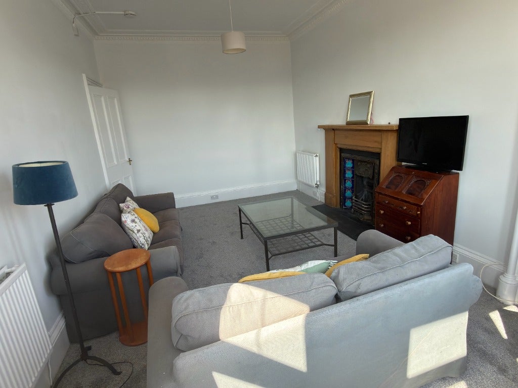 Flat Haymarket Terrace in City of Edinburgh