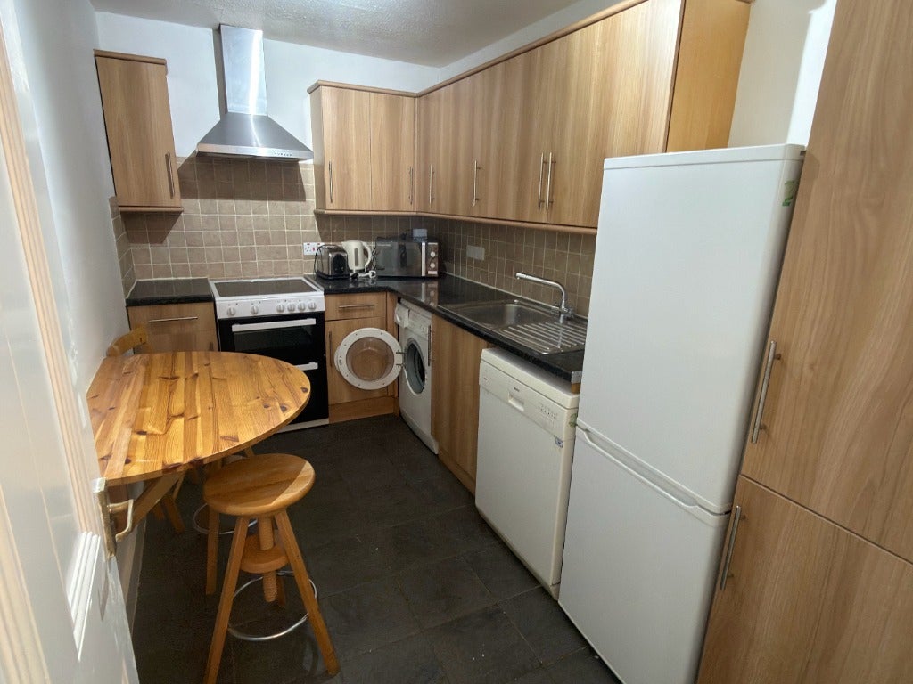 Flat Haymarket Terrace in City of Edinburgh