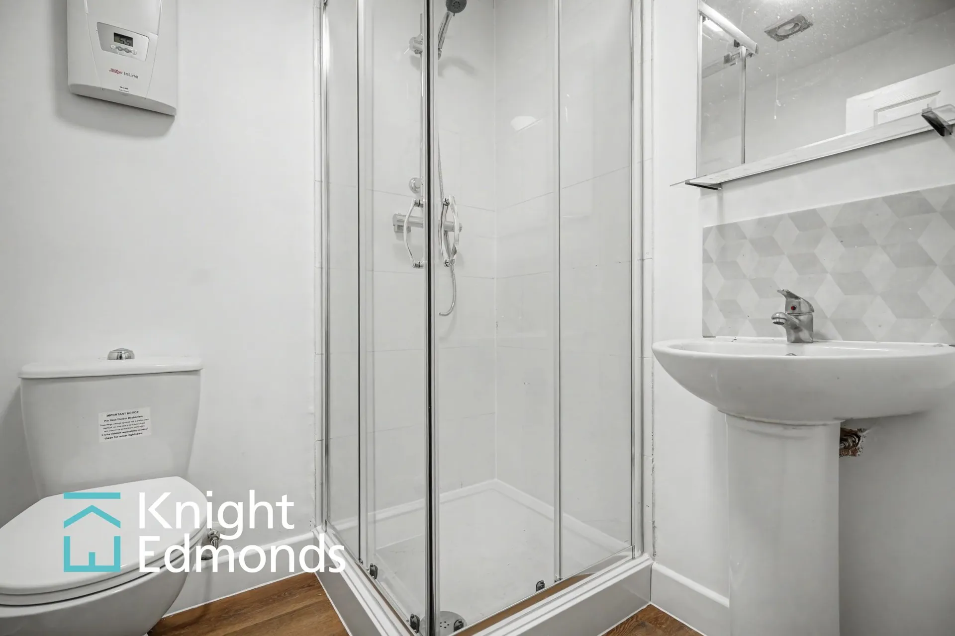 Flat Sittingbourne Road in Maidstone