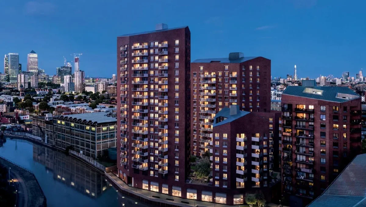 Flat Gillender Street in Greater London