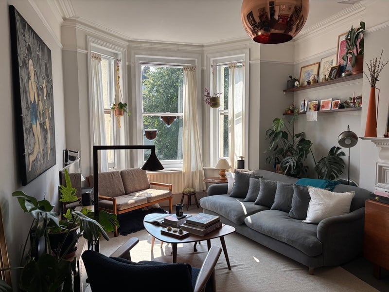 Room Mowll Street in Greater London
