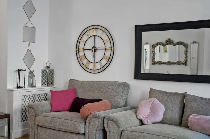 Flat Lower Belgrave Street in City of Westminster