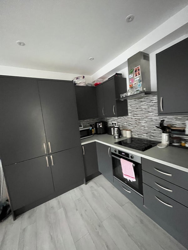 Room The Broadway in Greater London