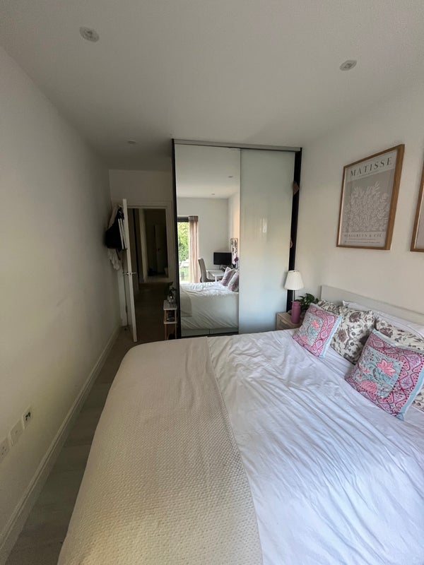 Room The Broadway in Greater London