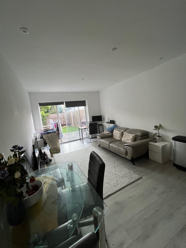 Room The Broadway in Greater London