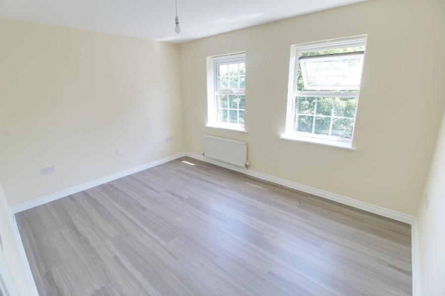 Flat Oundle Road in Peterborough