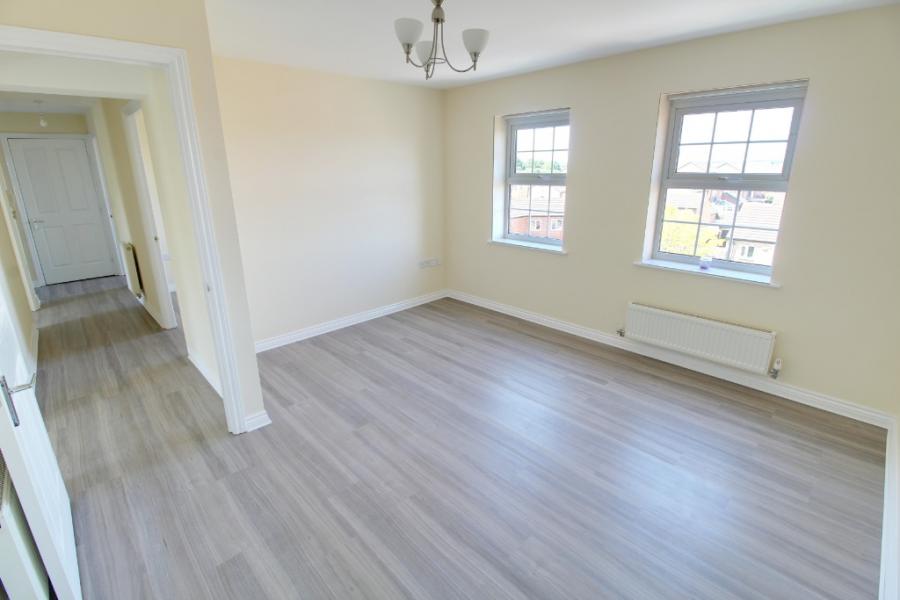 Flat Oundle Road in Peterborough