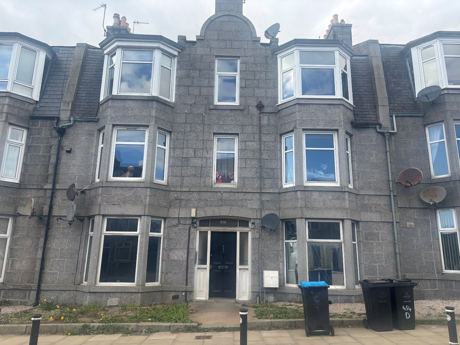 Flat Holburn Street in Aberdeen City