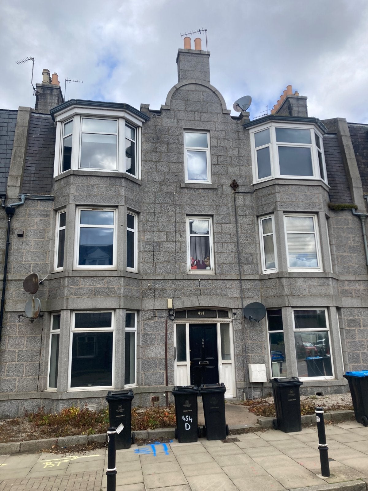 Flat Holburn Street in Aberdeen City