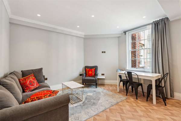 Flat Queensway in City of Westminster