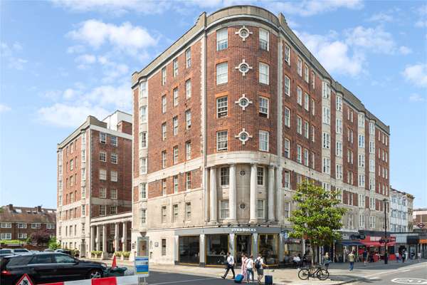 Flat Queensway in City of Westminster