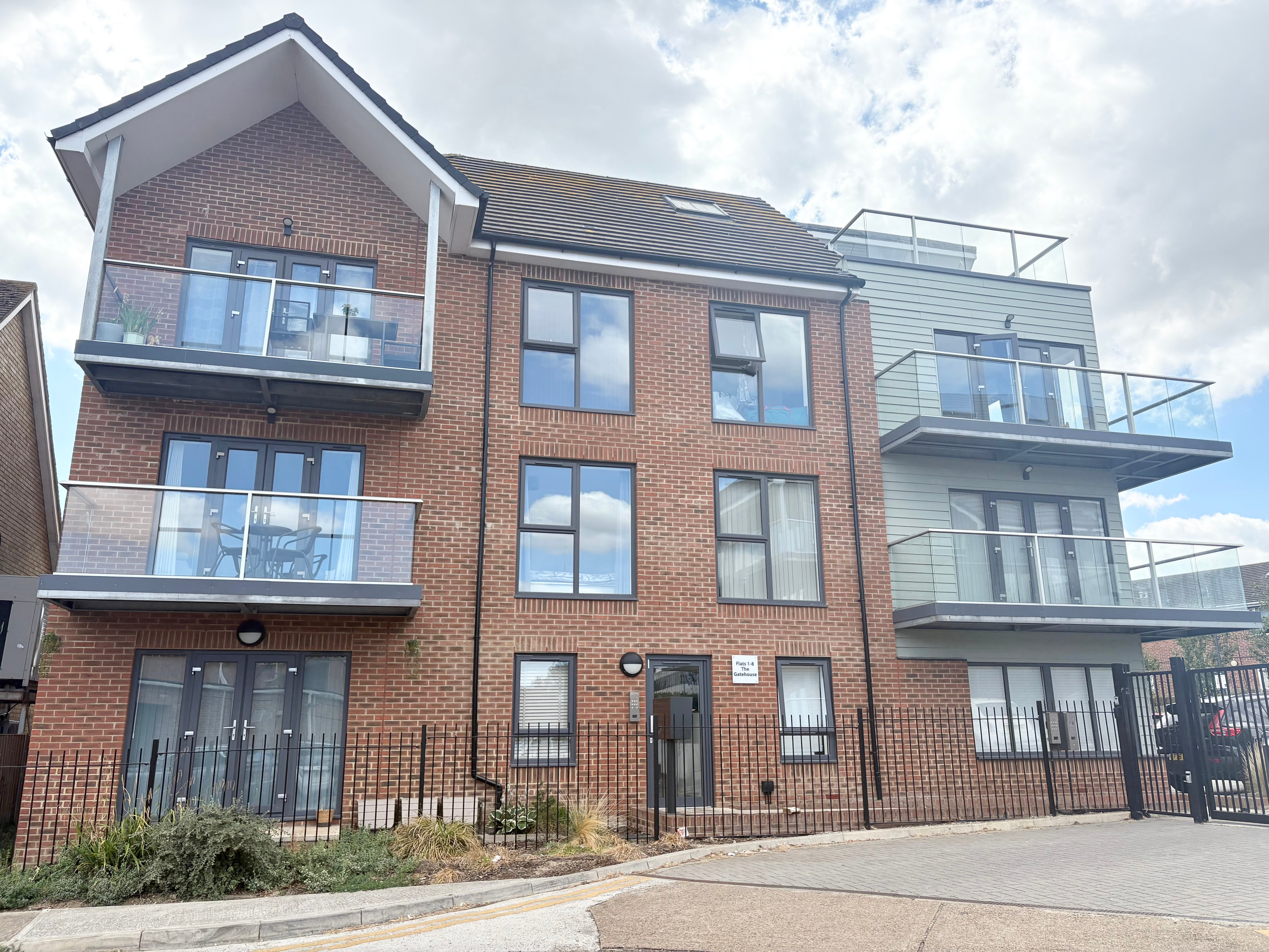 Flat Eastwood Road in Rayleigh