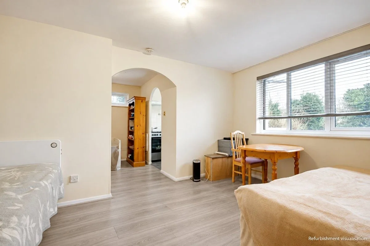 Flat Larmans Road in Greater London