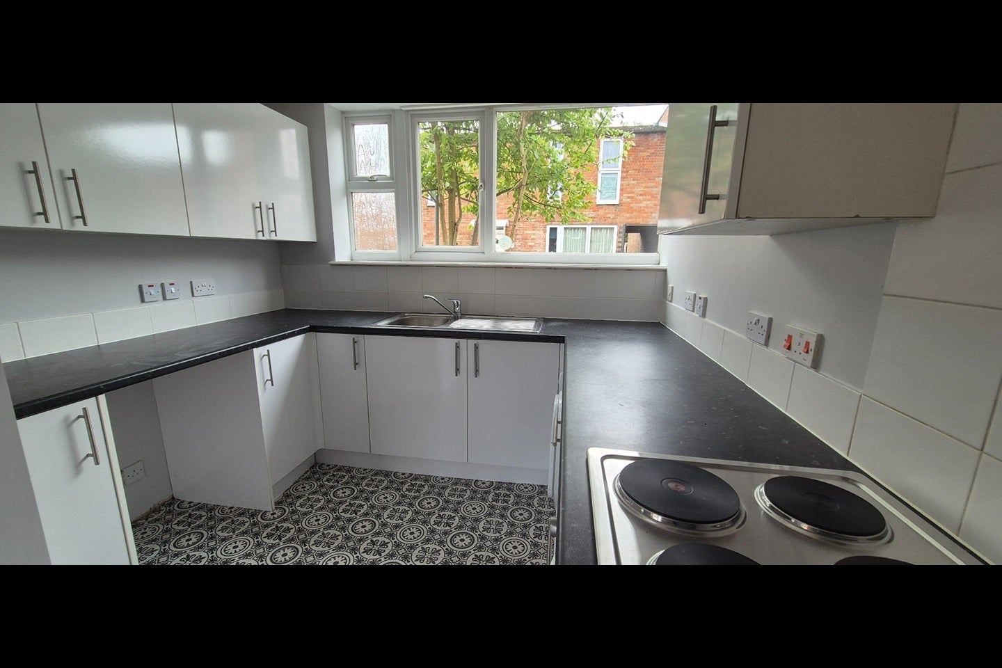 House Crosse Court in Basildon