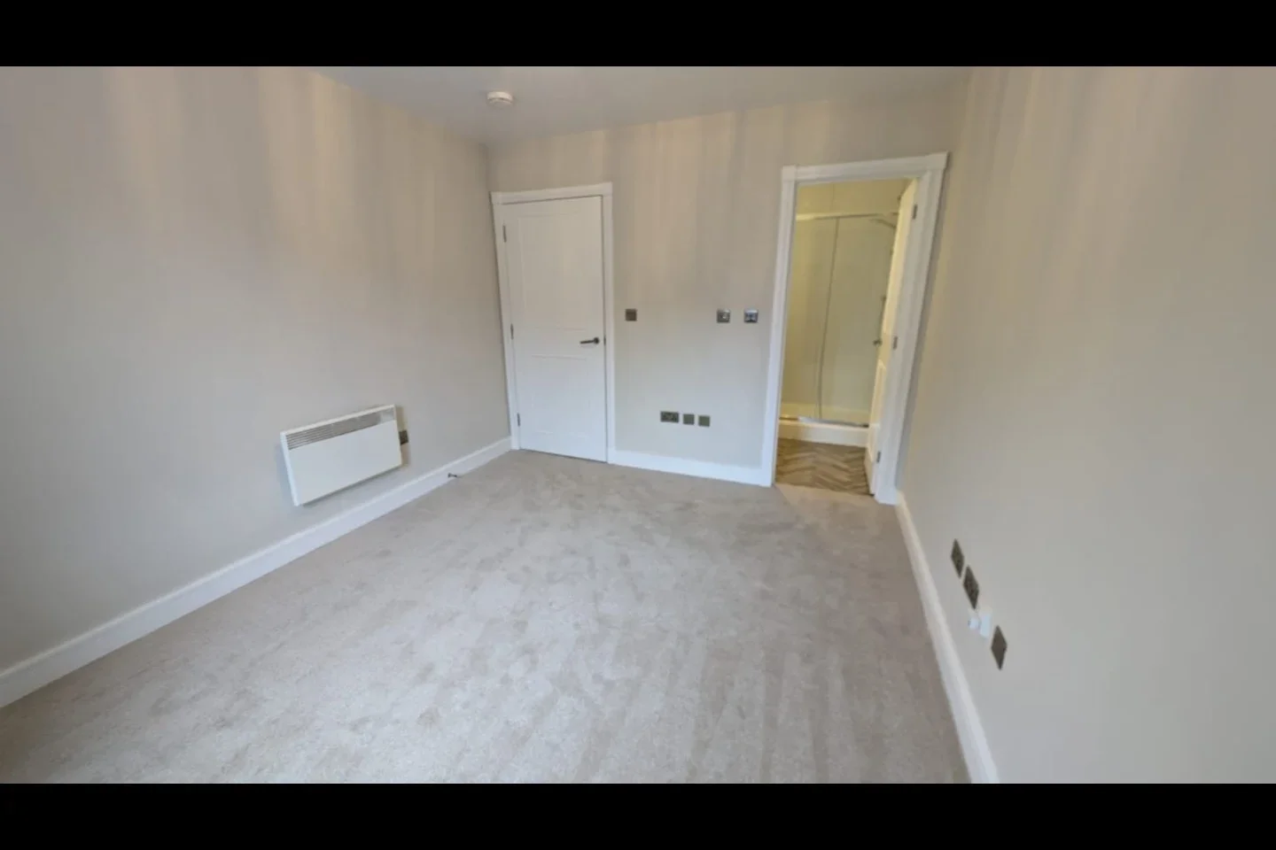 Flat Oriental Terrace in Southampton