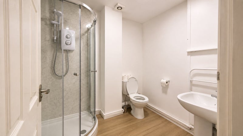 Room Gloucester Road in Bristol