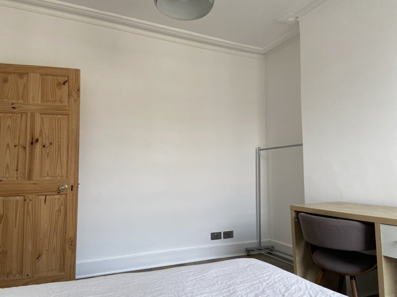 Room Burghley Road in Greater London