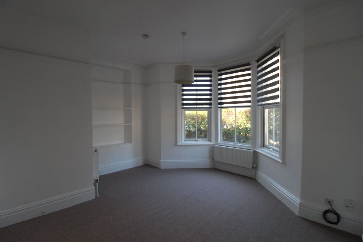Flat Upper Bristol Road in Weston-super-Mare