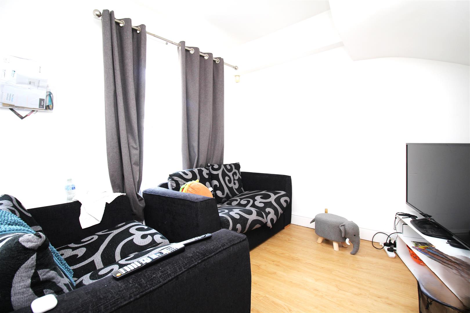 Flat Holters Mews in Canterbury