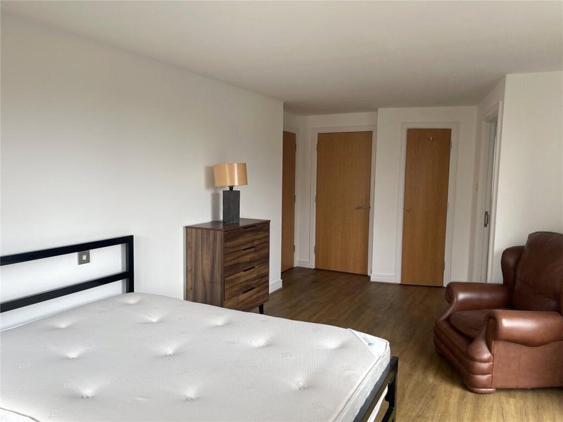 Room Portland Street in Leeds