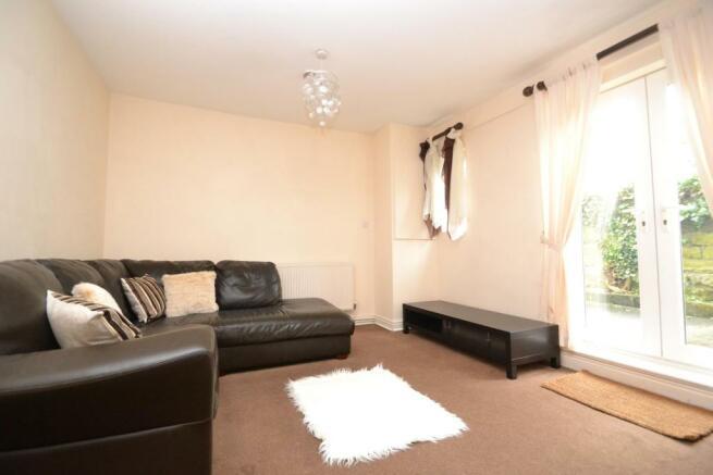 Flat Potternewton Lane in Leeds