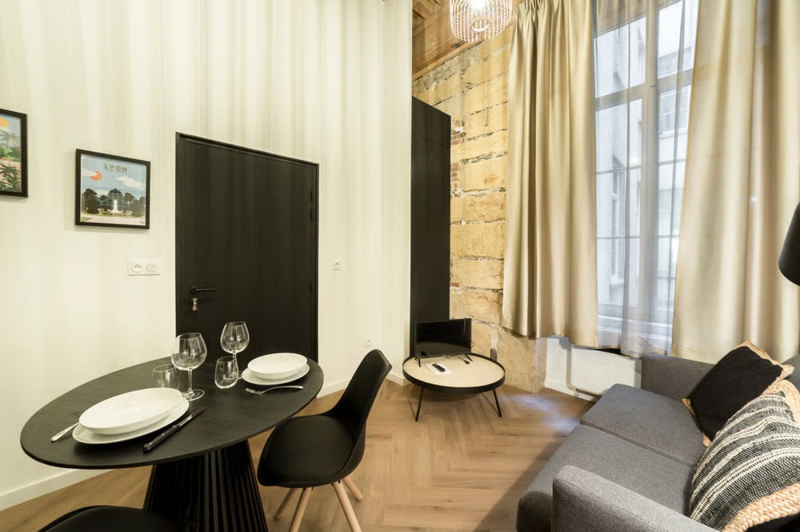 Flat Quai Jean Moulin in Lyon