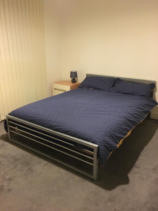 Room Heaton Road in Greater London