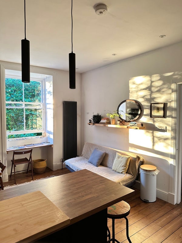 Flat Buccleuch Terrace in City of Edinburgh
