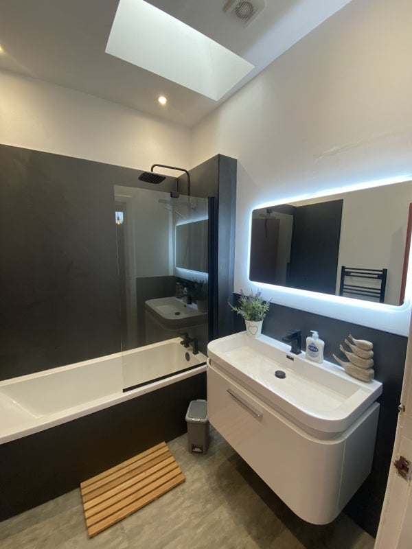 Flat Buccleuch Terrace in City of Edinburgh