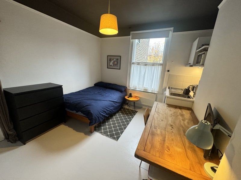 Room Osborne Road in Greater London
