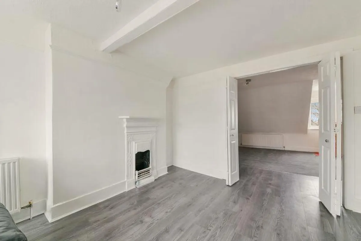 Flat Eldon Park in Greater London