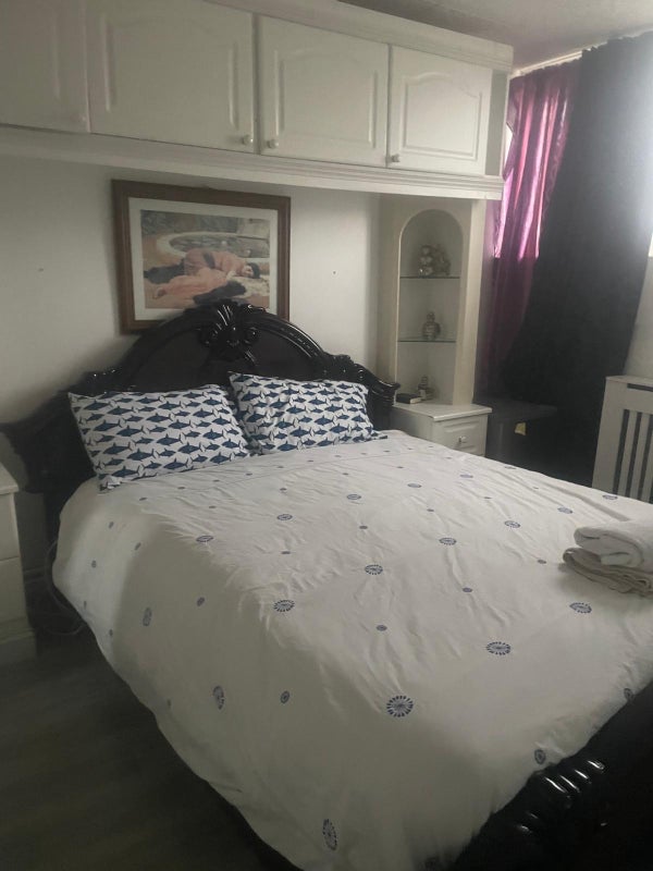 Room Buckland Street in Greater London